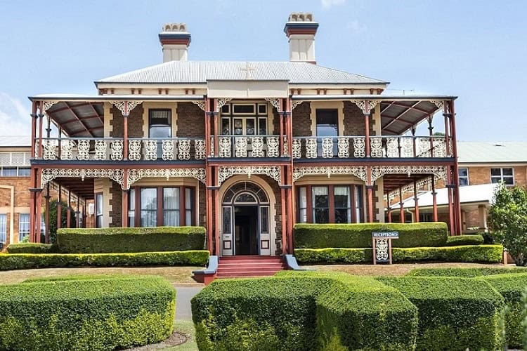 Concordia-Lutheran-College